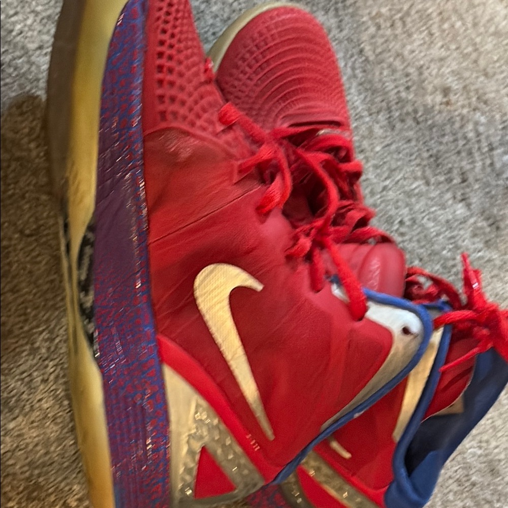 Nike Red and Blue Athletic Sneakers - Picture 5 of 7